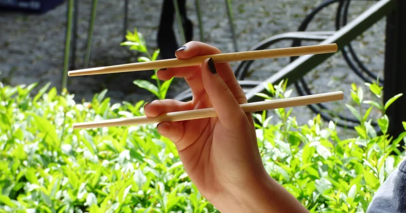 Quel matériel pour faire des sushis maison sans kit coûteux ?