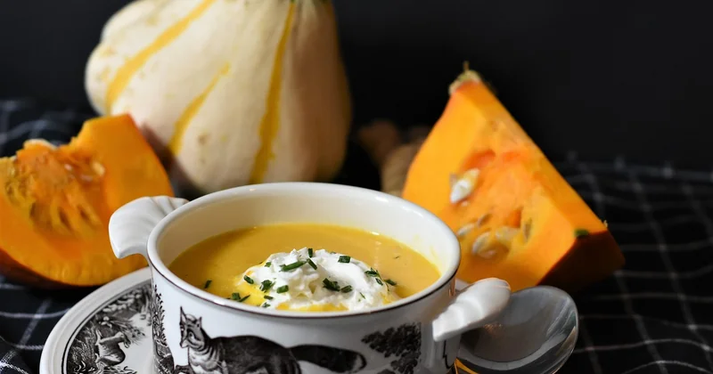 Lait de coco : la vraie divergence entre le dahl indien et la version française
