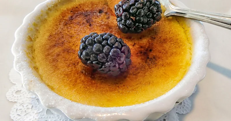 Comment caraméliser une crème brûlée sans chalumeau