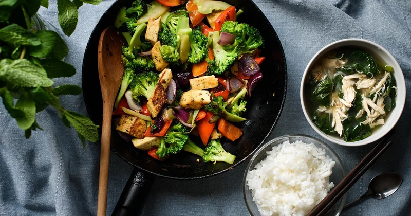 Tofu croustillant : poêle, four ou air fryer ?